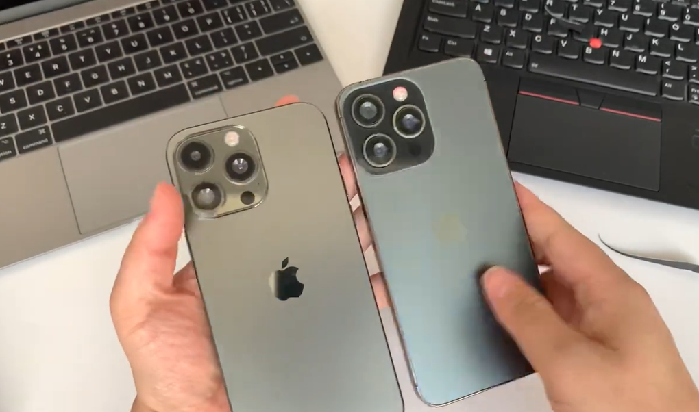 Cụm camera ở mặt sau có thiết kế sơ sài (Ảnh cắt từ clip). Cụm camera ở mặt sau có thiết kế sơ sài (Ảnh cắt từ clip).