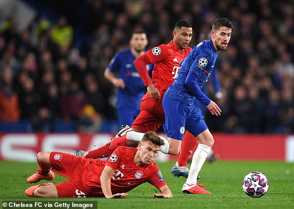 Chelsea 0-3 Bayern Munich: Bùng nổ bàn thắng trong hiệp hai - 15 Chelsea 0-3 Bayern Munich: Bùng nổ bàn thắng trong hiệp hai - 15