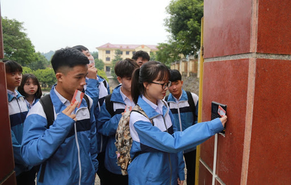 Lào Cai: Ban hành phương án xét tốt nghiệp THCS, tuyển sinh THCS và THPT - 1 Lào Cai: Ban hành phương án xét tốt nghiệp THCS, tuyển sinh THCS và THPT - 1
