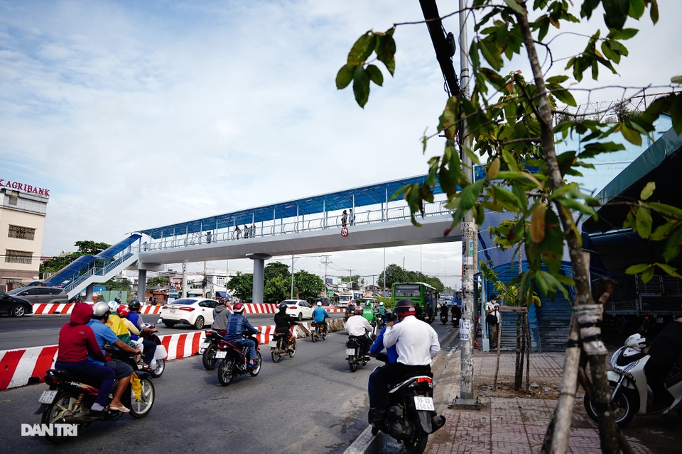 TPHCM khánh thành nút giao thông 3 tầng ở cửa ngõ Tây Bắc - 14 TPHCM khánh thành nút giao thông 3 tầng ở cửa ngõ Tây Bắc - 14