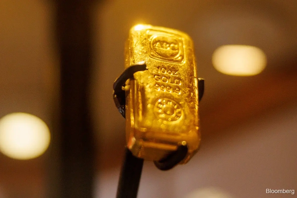 Ngân hàng Thụy Sỹ đưa con số dự báo bất ngờ về giá vàng  - 1