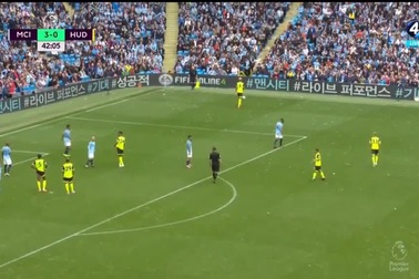 Man City 3-1 Huddersfield: Stankovic gỡ một bàn cho đội khách