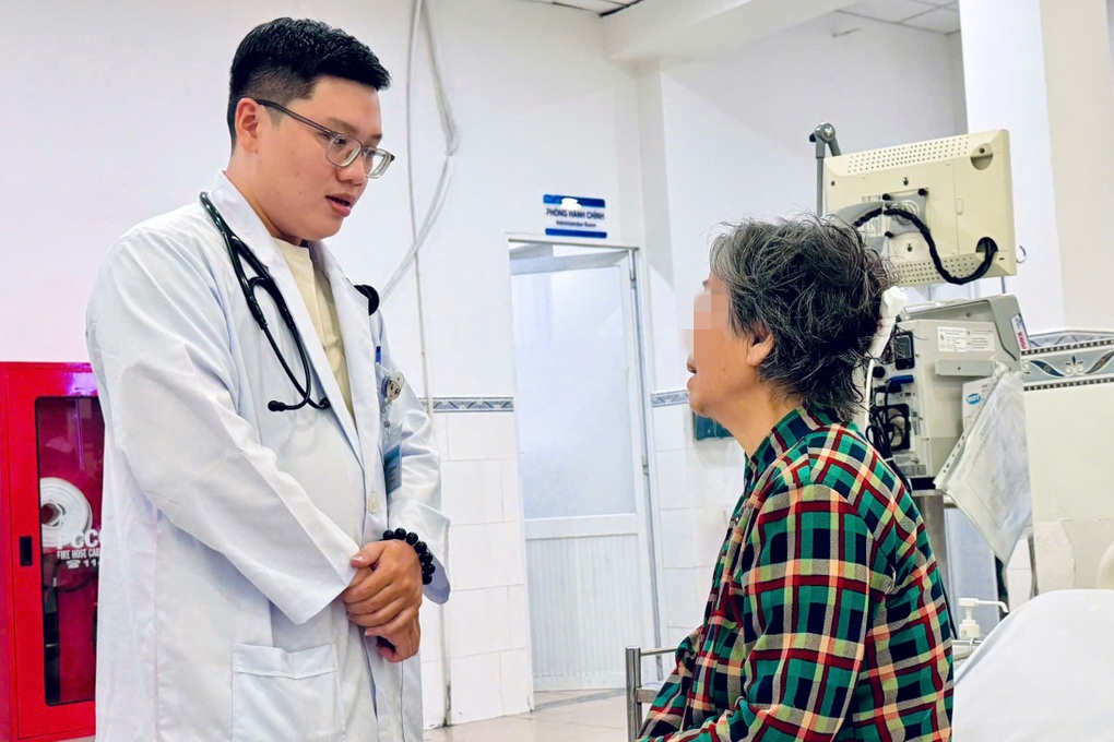 TPHCM: Cấp cứu các ca chấn thương pháo nổ trong đêm giao thừa - 2