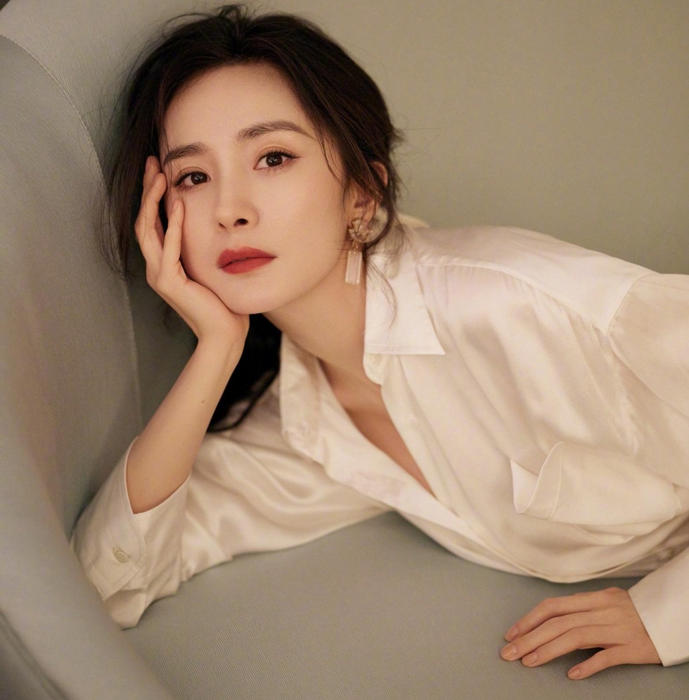 Dương Mịch: Quý cô tuổi Dần xinh đẹp và giàu có của màn ảnh Hoa ngữ - 14 Dương Mịch: Quý cô tuổi Dần xinh đẹp và giàu có của màn ảnh Hoa ngữ - 14