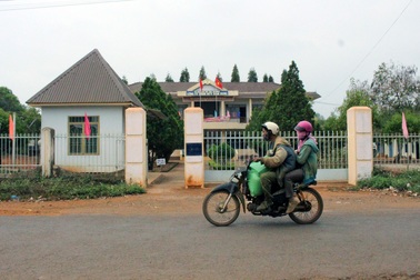 Thi hành quyết định kỷ luật nhiều cán bộ, đảng viên