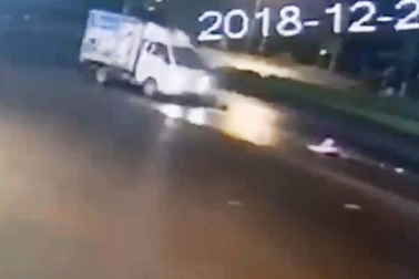 Tìm thấy tài xế xe tải tông bà cụ đi xe đạp rồi bỏ trốn