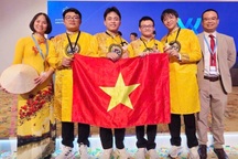 Hai học sinh Việt lọt top 10 xuất sắc nhất Olympic Hóa học Quốc tế 2025