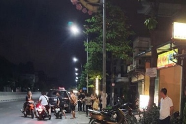 Sau va chạm giao thông, rút dao đâm chết người