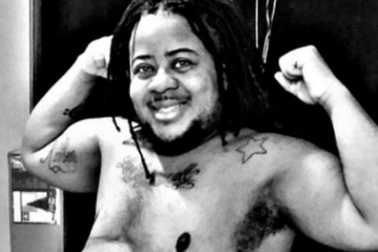 Vào viện khám lưng, người đàn ông phát hiện mình có thai