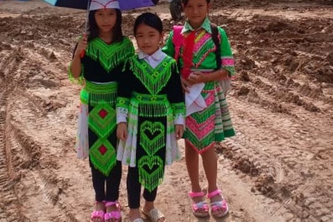 Đáng yêu trẻ vùng cao trong ngày khai giảng năm học mới