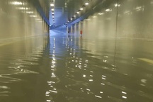 Hầm chui 100 tỷ ở Đà Nẵng tê liệt hoàn toàn vì mưa ngập