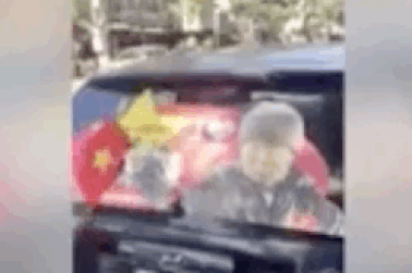 Muôn kiểu trang trí xe để cổ vũ đội tuyển U23 Việt Nam