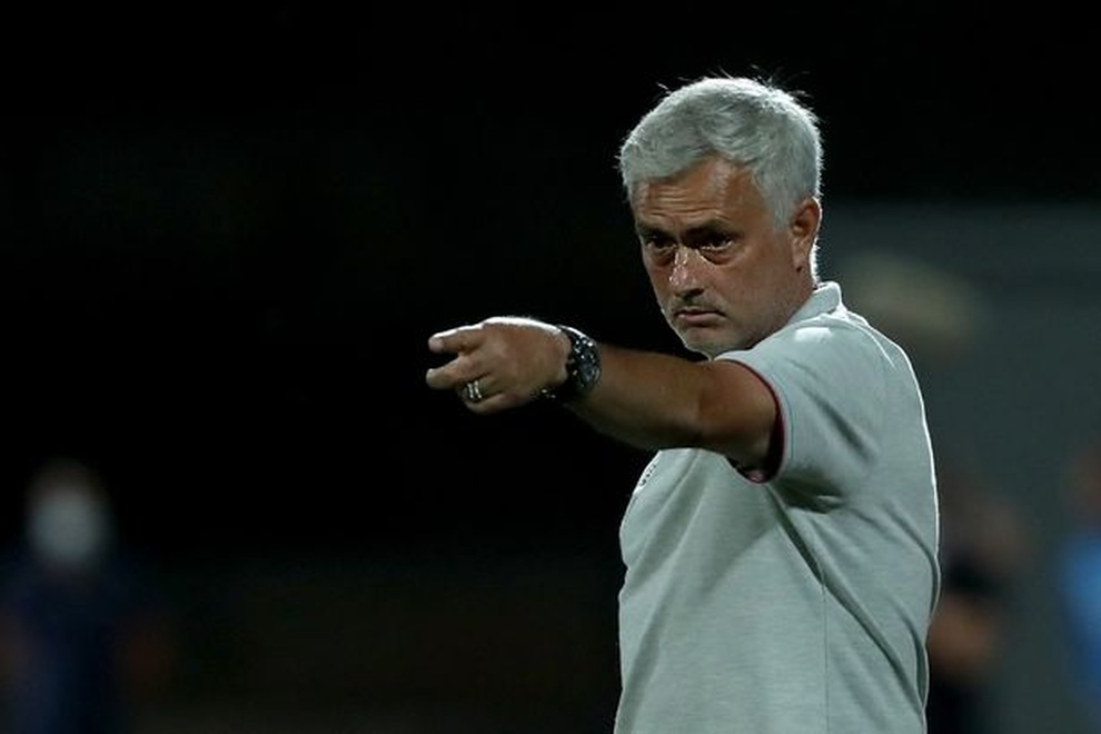 Miệt mài đốt tiền, HLV Pep Guardiola vẫn thua một người - 2 Miệt mài đốt tiền, HLV Pep Guardiola vẫn thua một người - 2