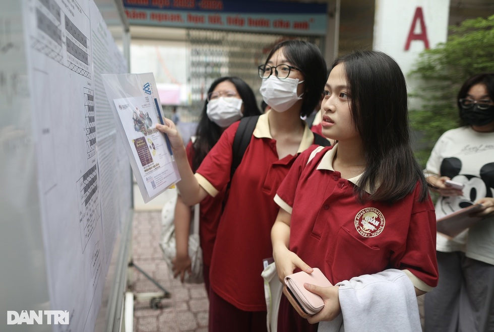 Vui buồn sau ngày đại học công bố điểm chuẩn - 1 Vui buồn sau ngày đại học công bố điểm chuẩn - 1