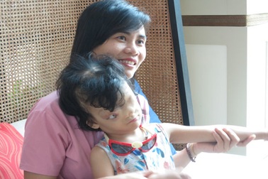 Nghẹn lòng lý do người mẹ không dám cho con gái 4 tuổi đi học