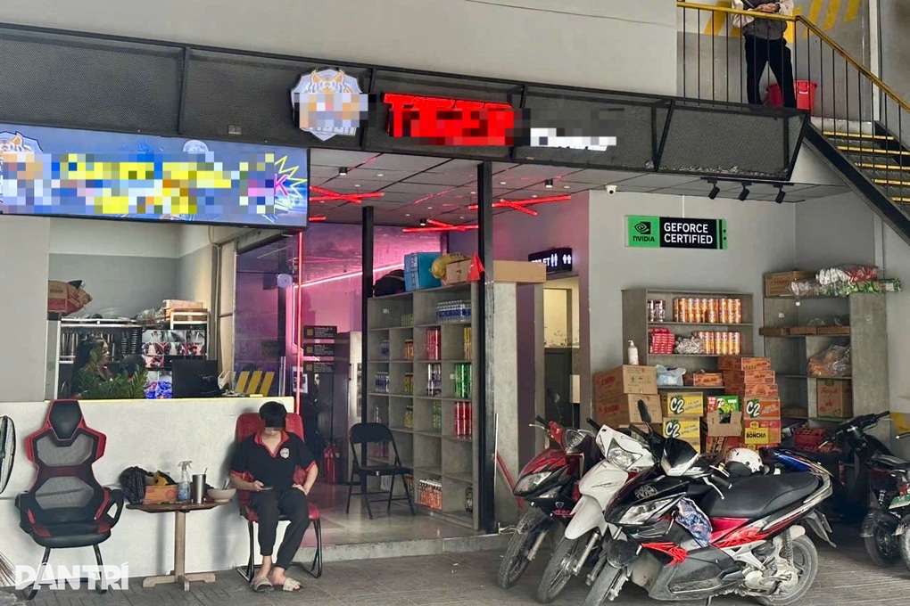 Công an xác định người hành hung 2 thiếu niên trong tiệm Internet ở TPHCM - 1 Công an xác định người hành hung 2 thiếu niên trong tiệm Internet ở TPHCM - 1