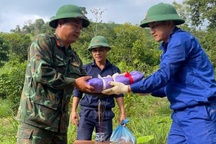 Tìm thấy nhiều hài cốt liệt sỹ kèm theo di vật