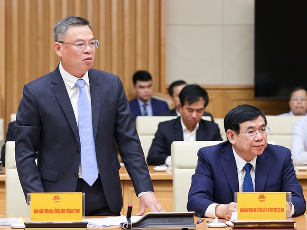Thủ tướng đề nghị các ngân hàng thương mại tuân thủ pháp luật - 2 Thủ tướng đề nghị các ngân hàng thương mại tuân thủ pháp luật - 2