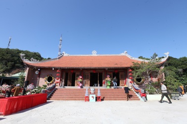 Chùa Trúc Lâm: Điểm nhấn ấn tượng của đảo ngọc Cô Tô