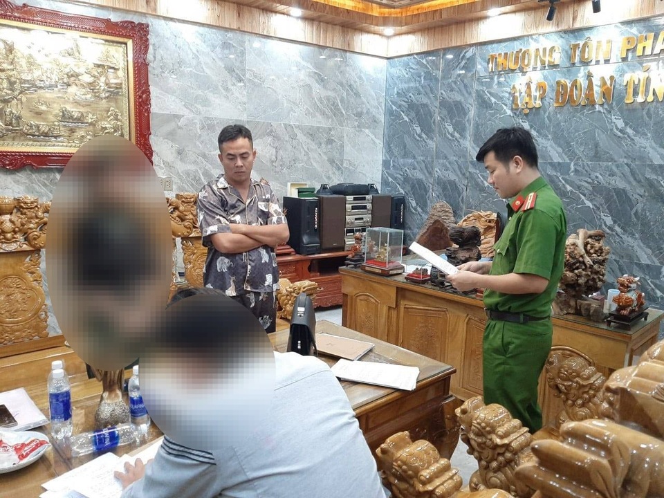 Giám đốc Công ty bất động sản lừa đảo, chiếm đoạt hàng chục tỷ đồng - 1 Giám đốc Công ty bất động sản lừa đảo, chiếm đoạt hàng chục tỷ đồng - 1