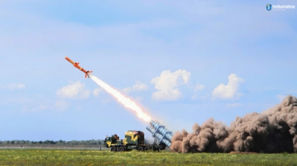 Ukraine tiết lộ về cặp vũ khí song kiếm hợp bích uy lực mới - 1 Ukraine tiết lộ về cặp vũ khí song kiếm hợp bích uy lực mới - 1