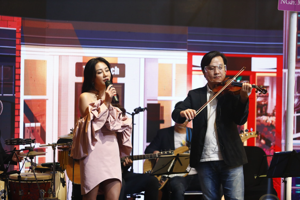 Hãy yêu nhau đi truyền cảm hứng yêu thương, lối sống tích cực - 2 Hãy yêu nhau đi truyền cảm hứng yêu thương, lối sống tích cực - 2