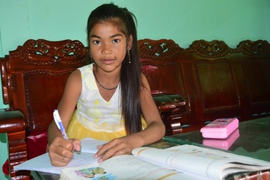 Tết vui của cô bé “mai rùa”