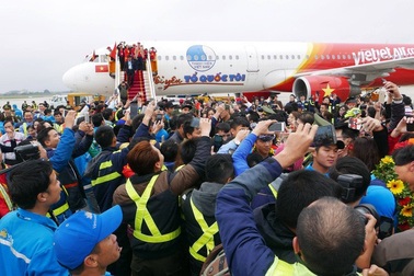 Vụ diễn bikini phản cảm đón U23 Việt Nam: Bộ Văn hoá “treo” phạt Vietjet air