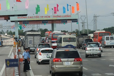 Chính phủ yêu cầu xem xét phí cao tốc TP.HCM - Trung Lương