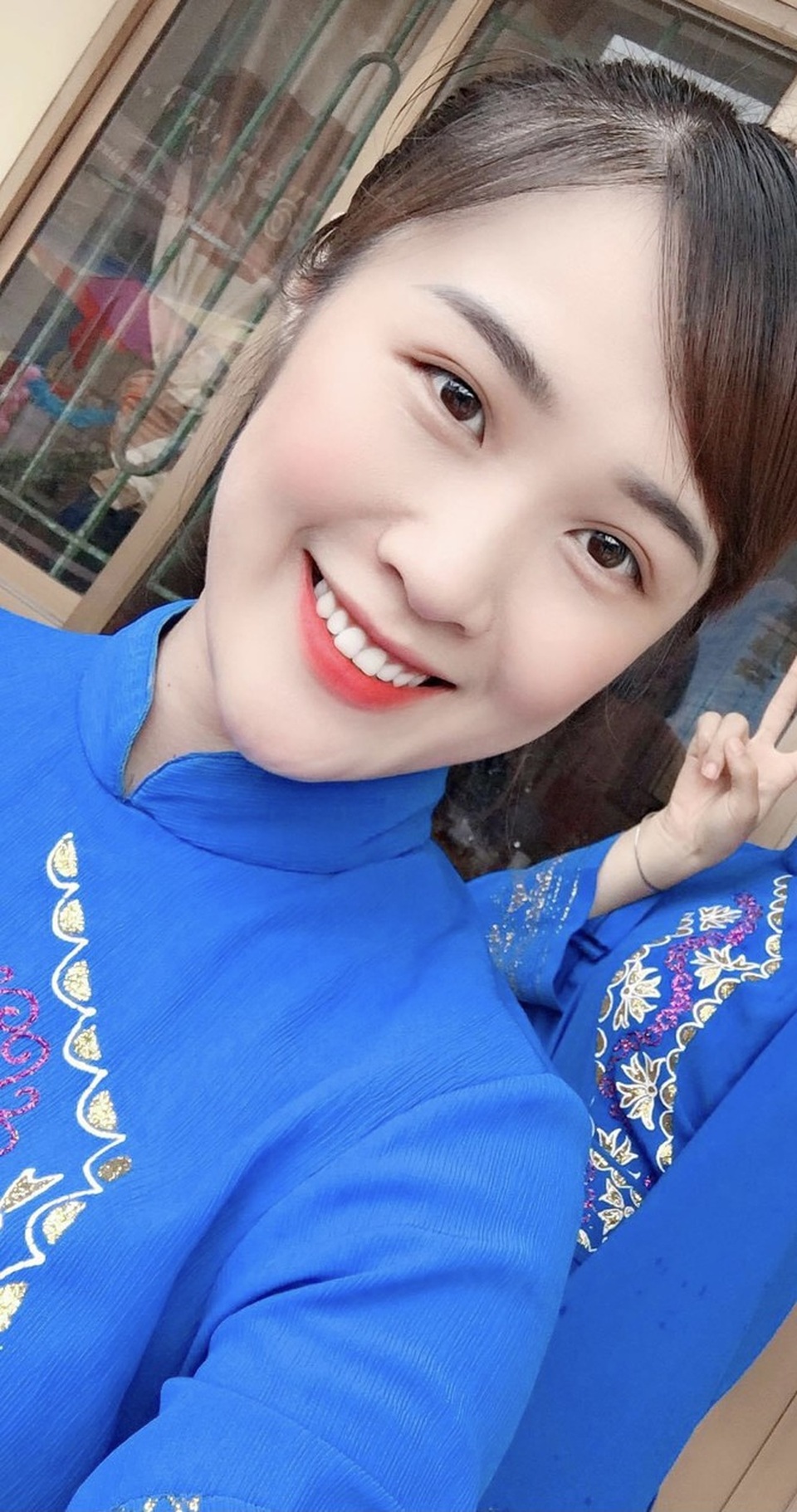 Nữ sinh xinh đẹp dân tộc Nùng muốn phát triển ẩm thực Cao Bằng - 4 Nữ sinh xinh đẹp dân tộc Nùng muốn phát triển ẩm thực Cao Bằng - 4