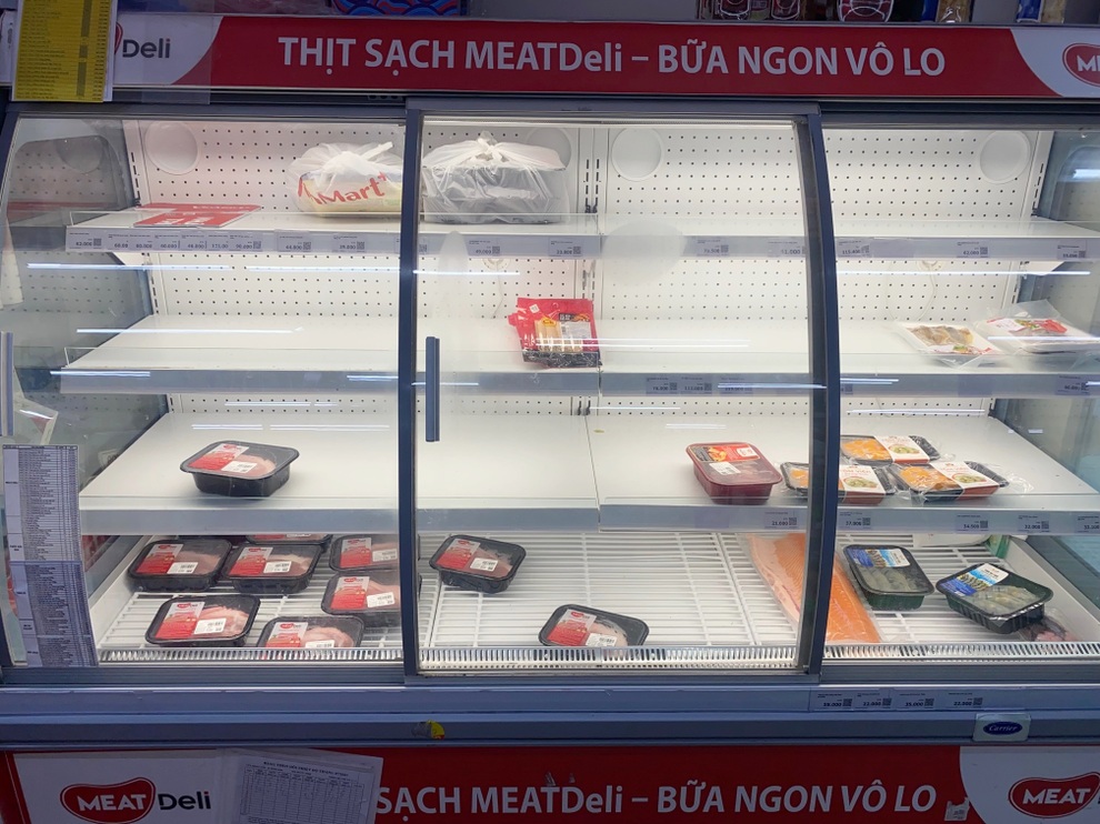 Siêu thị cháy thực phẩm, hàng hóa vào TPHCM muốn nhanh phải... từ từ - 2 Siêu thị cháy thực phẩm, hàng hóa vào TPHCM muốn nhanh phải... từ từ - 2