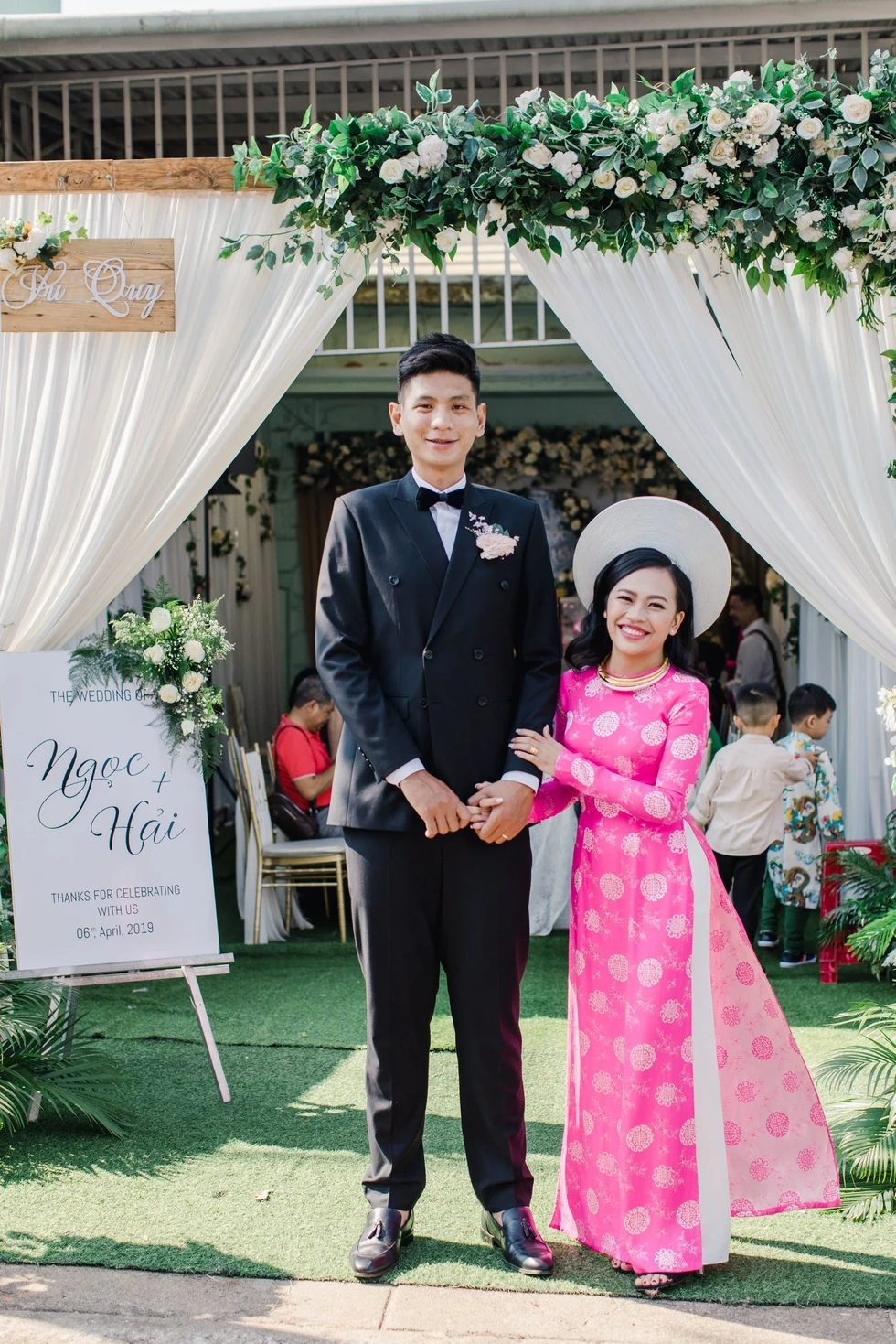 Cuộc sống dở khóc, dở cười của chàng khổng lồ và cô vợ tí hon ở TPHCM - 8