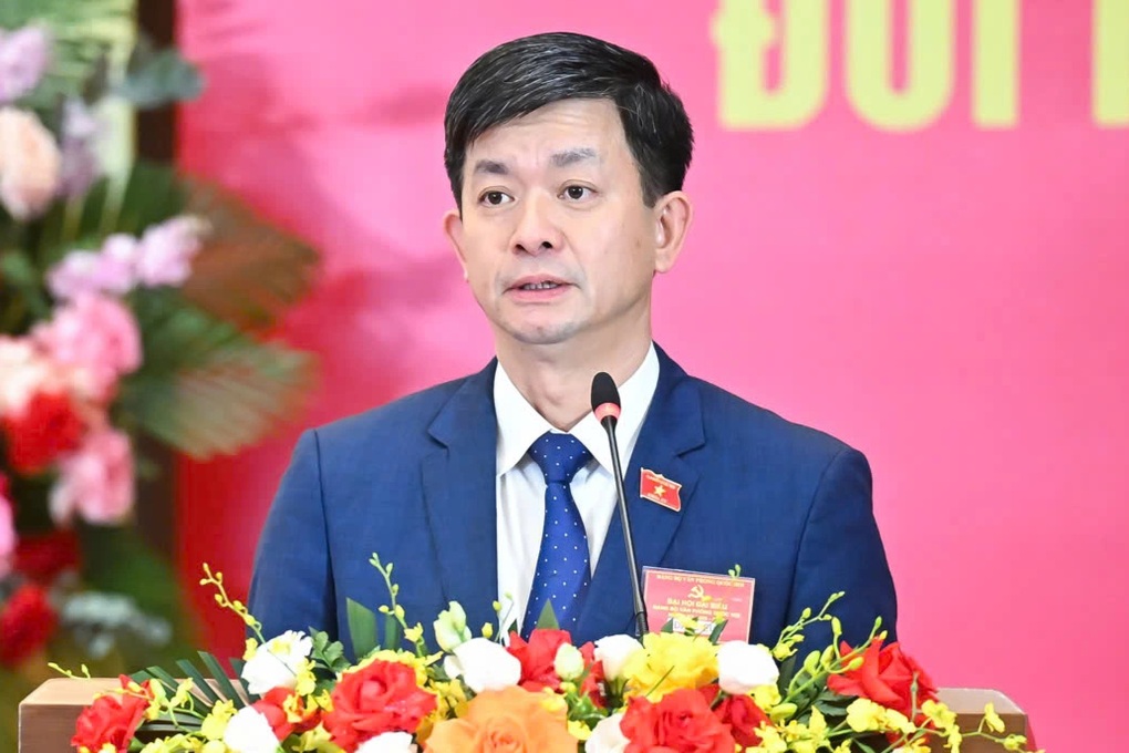 Ông Lê Quang Tùng làm Bí thư Đảng ủy Văn phòng Quốc hội nhiệm kỳ 2025-2030 - 1 Ông Lê Quang Tùng làm Bí thư Đảng ủy Văn phòng Quốc hội nhiệm kỳ 2025-2030 - 1
