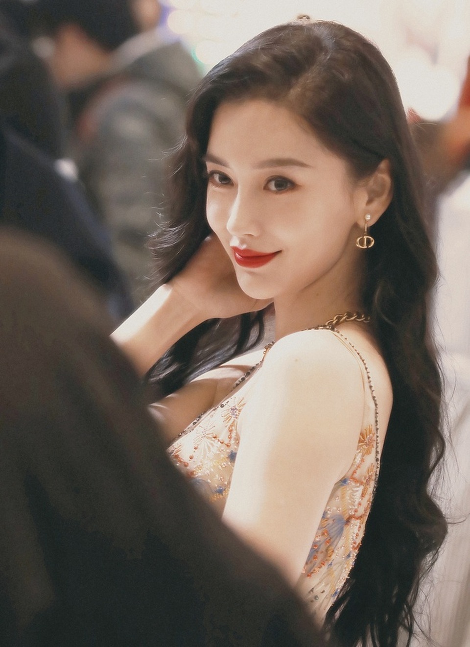 Người đẹp Lưu Ly Mỹ Nhân Sát lu mờ khi đứng cạnh Angelababy - 6 Người đẹp Lưu Ly Mỹ Nhân Sát lu mờ khi đứng cạnh Angelababy - 6