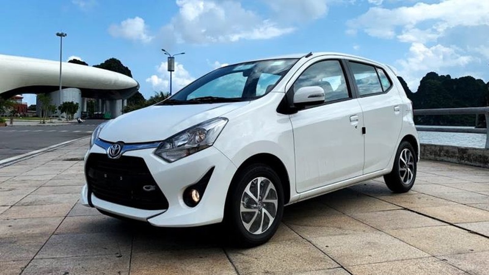 Hàng nghìn xe ô tô Indonesia nhập vào Việt Nam, giá rẻ chỉ khoảng 250 triệu đồng - 1 Hàng nghìn xe ô tô Indonesia nhập vào Việt Nam, giá rẻ chỉ khoảng 250 triệu đồng - 1