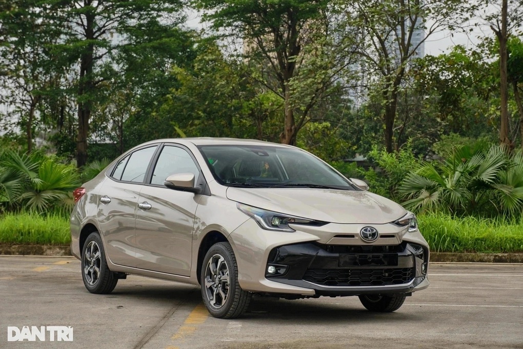 Toyota Vios được giảm giá ngang xe hạng A, quyết đấu City và Accent - 1