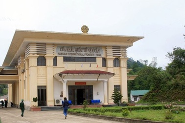 Xử phạt 2 công dân xuất cảnh trái phép