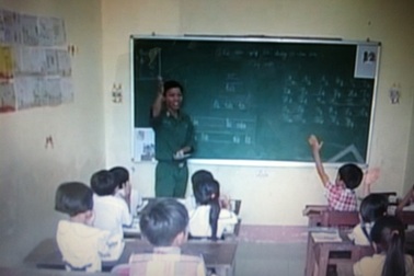 Người lính Cụ Hồ đi gieo chữ vùng biên