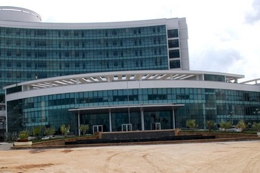 Một công nhân bị điện giật chết khi lắp ống nước