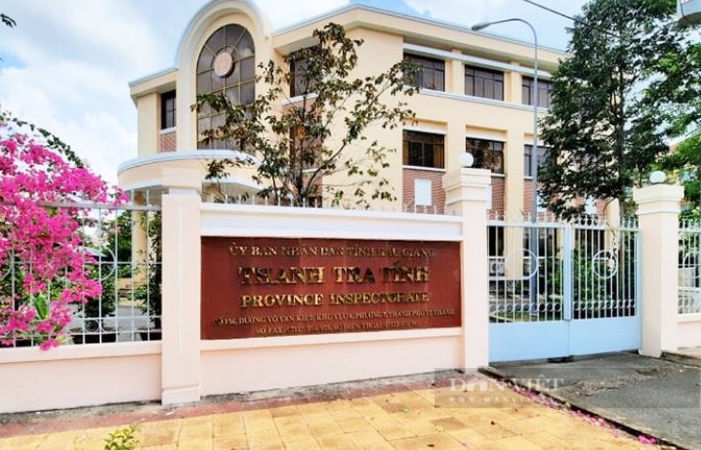 Cách chức Phó chánh Thanh tra tỉnh Hậu Giang đi nhà nghỉ với vợ người khác - 1 Cách chức Phó chánh Thanh tra tỉnh Hậu Giang đi nhà nghỉ với vợ người khác - 1