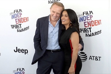 Salma Hayek đẹp đôi bên chồng tỷ phú