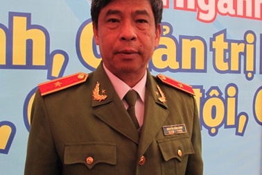 Quá 1m80 không được dự thi vào ngành Cảnh sát