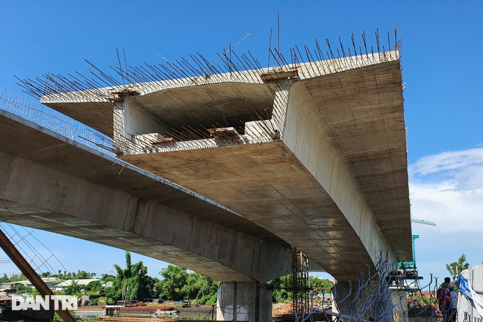 Tuyến cao tốc hơn 13.000 tỷ đồng sắp hoàn thành, thông suốt tới Móng Cái - 9 Tuyến cao tốc hơn 13.000 tỷ đồng sắp hoàn thành, thông suốt tới Móng Cái - 9
