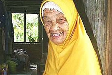 Cụ bà 107 tuổi muốn kết hôn lần thứ 23