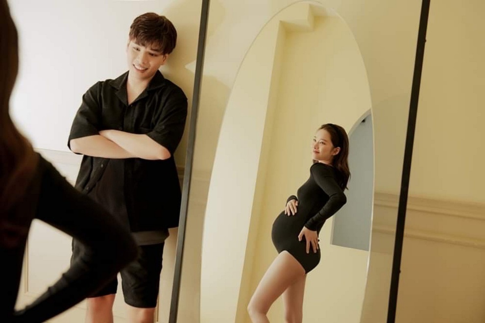 Chủ nhân bản hit 100 triệu view Chiều hôm ấy có con với hotgirl World Cup - 8 Chủ nhân bản hit 100 triệu view Chiều hôm ấy có con với hotgirl World Cup - 8