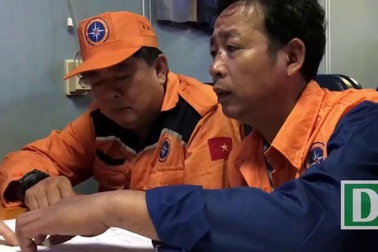 Phút vỡ òa khi tìm thấy hai thi thể cuối cùng