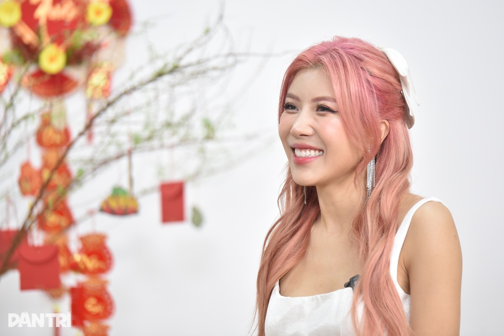 Chị đẹp Trang Pháp: Từng bỏ du học Bỉ, nói gì về tin đồn gia thế khủng? - 1 Chị đẹp Trang Pháp: Từng bỏ du học Bỉ, nói gì về tin đồn gia thế khủng? - 1