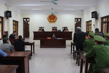 Giả danh là cán bộ Công an, chiếm đoạt gần 800 triệu đồng