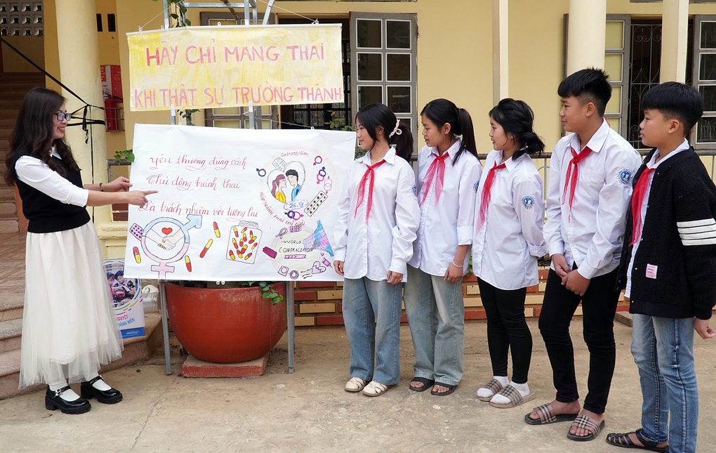 Tỷ suất sinh con ở vị thành niên vẫn còn cao - 2