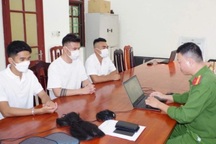 Bịa chuyện, dựng cảnh "thân mật" trên xe Mercedes có thể bị xử phạt ra sao?